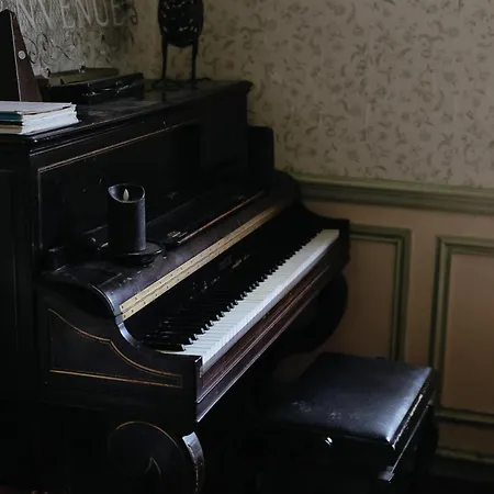 Bed and breakfast La Tourelle 3*